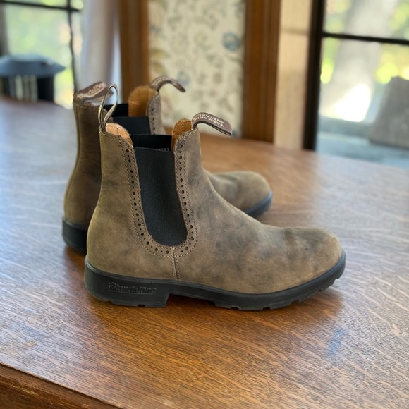 Blundstone women’s high top Chelsea boots - Picture 2 of 4